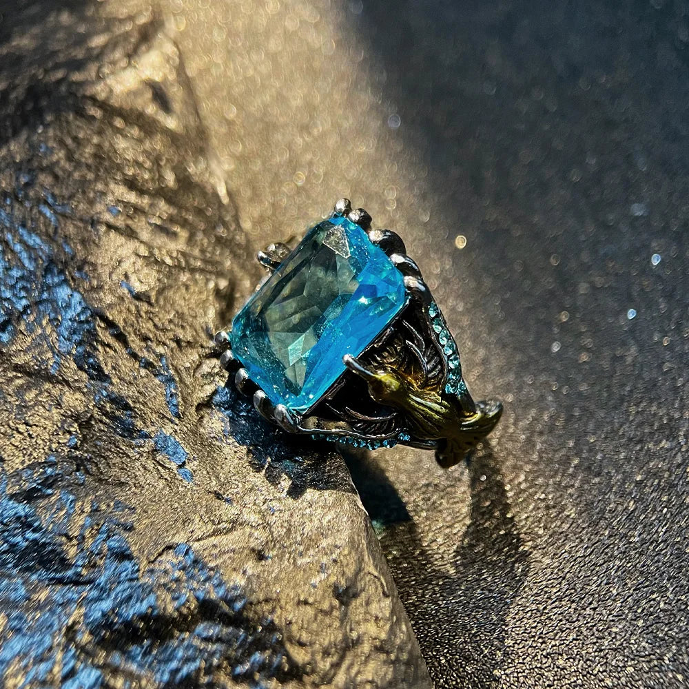 Retro Dragon Claw Golden Eagle Blue Gem Ring for Men & Women Antique Gothic Adjustable Open Ring Alloy Jewelry Lovers Gift
