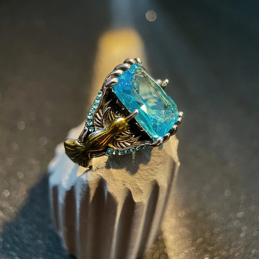 Retro Dragon Claw Golden Eagle Blue Gem Ring for Men & Women Antique Gothic Adjustable Open Ring Alloy Jewelry Lovers Gift
