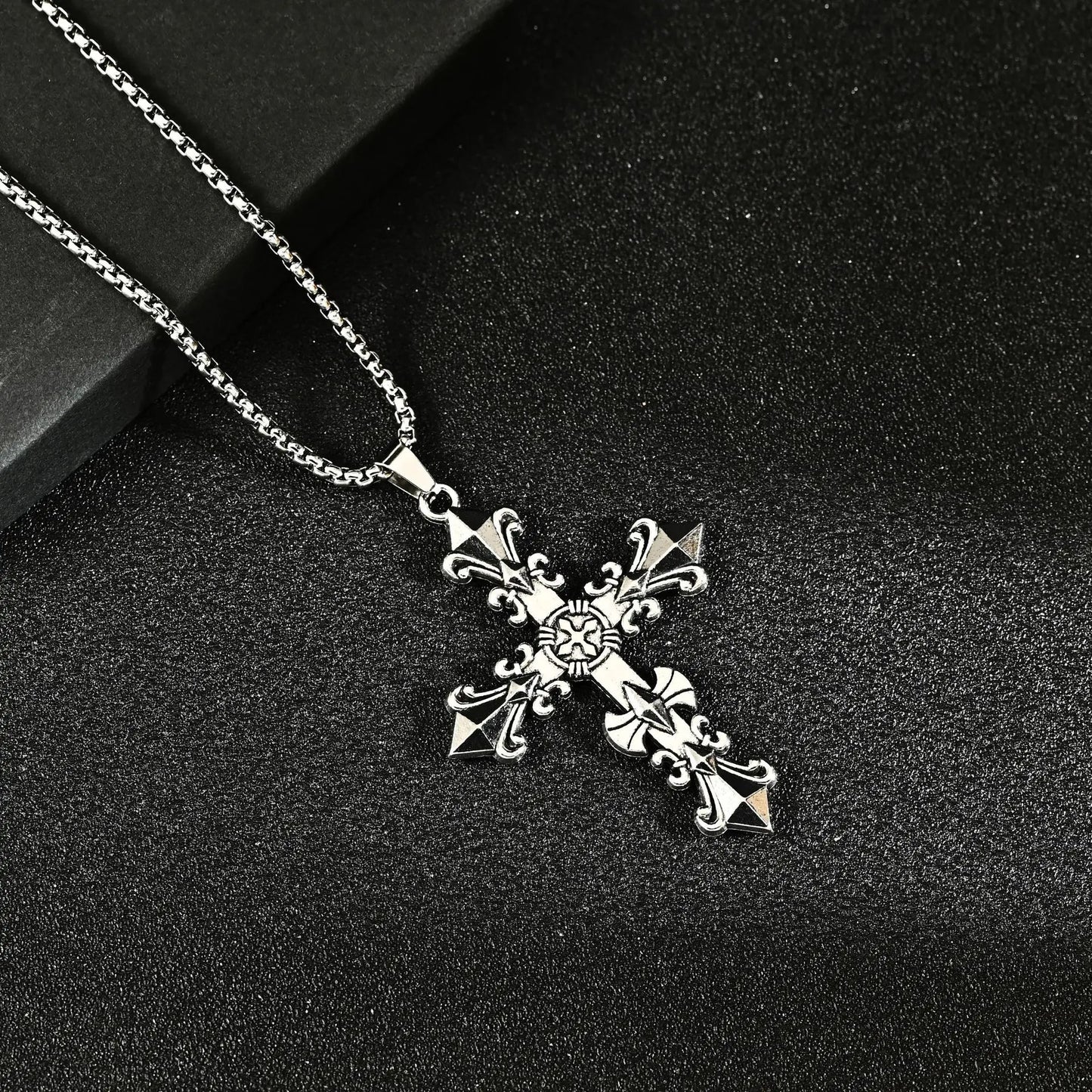 Gothic Vintage Carved Cross Pendant Necklace Set Silver Tone Box Chain Necklaces for Men Women Punk Streetwear