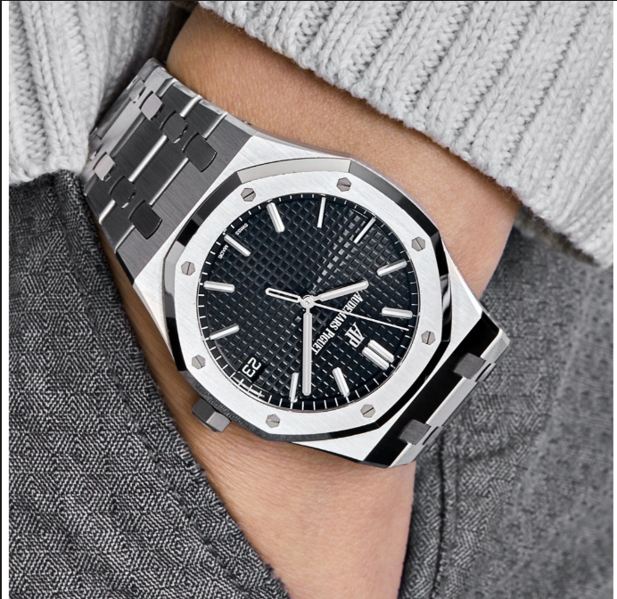 Portive Quartz analog wristwatch